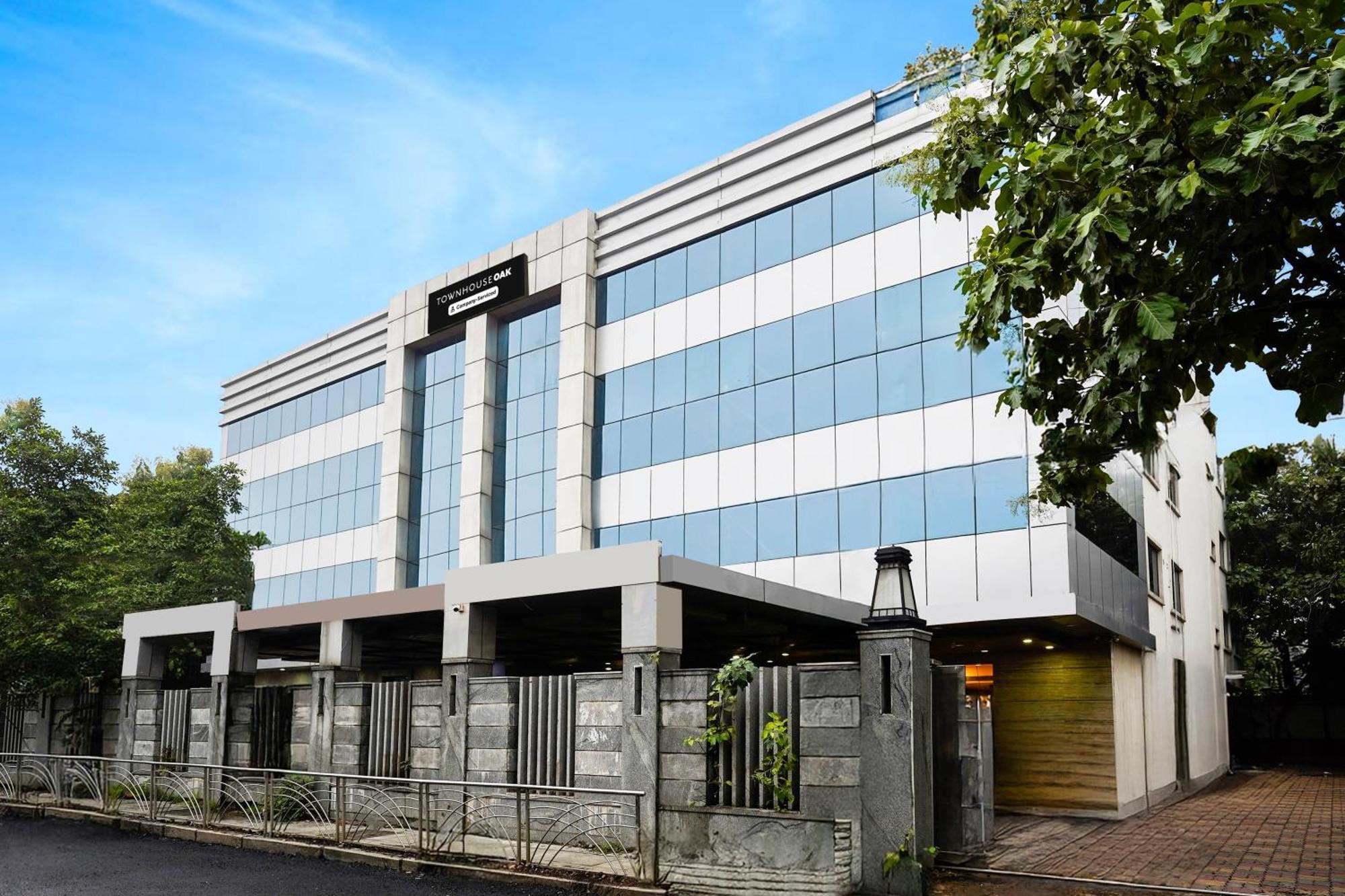 Super Townhouse Oak Alandur Near Chennai Airport Formerly Vijay Park Exterior foto